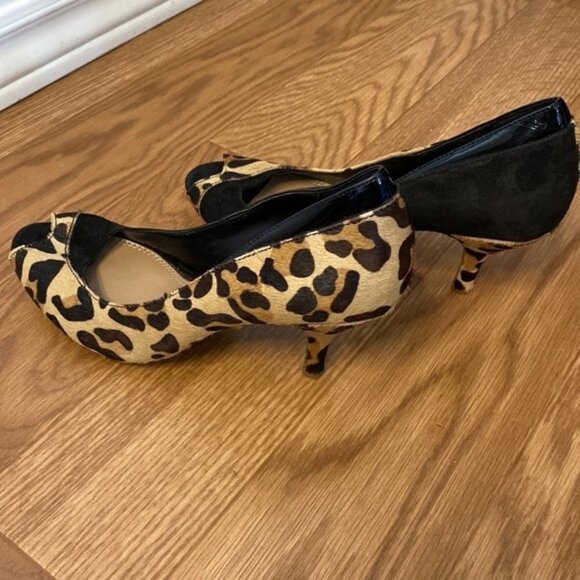 Jessica Simpson Shoes - SOLD JESSICA Simpson Women’s Black Leopard Print Peep Toe Heels (Size 8B/38)